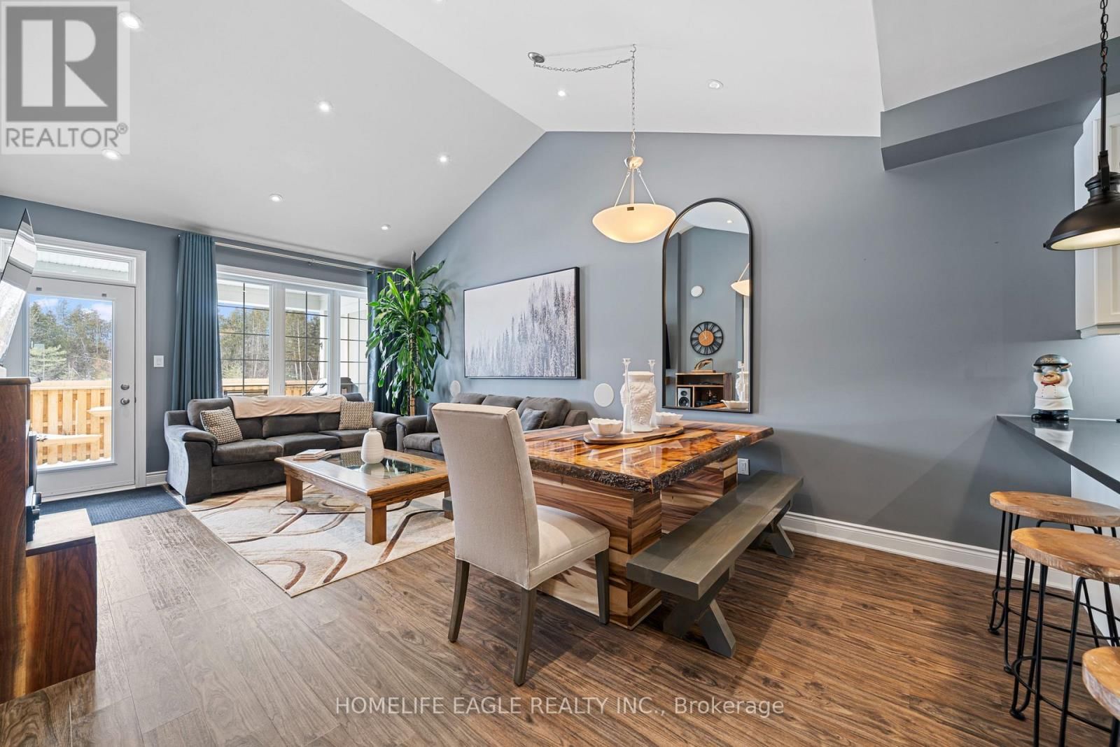 2962 MURPHY PLACE Image 6