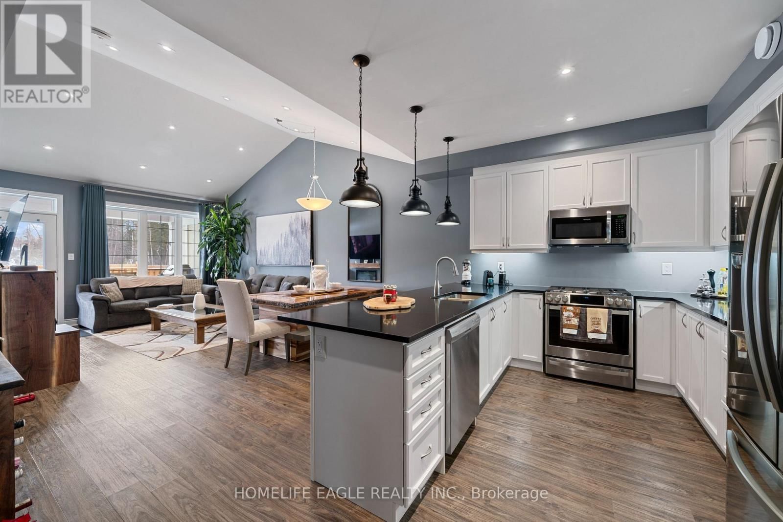 2962 MURPHY PLACE Image 9