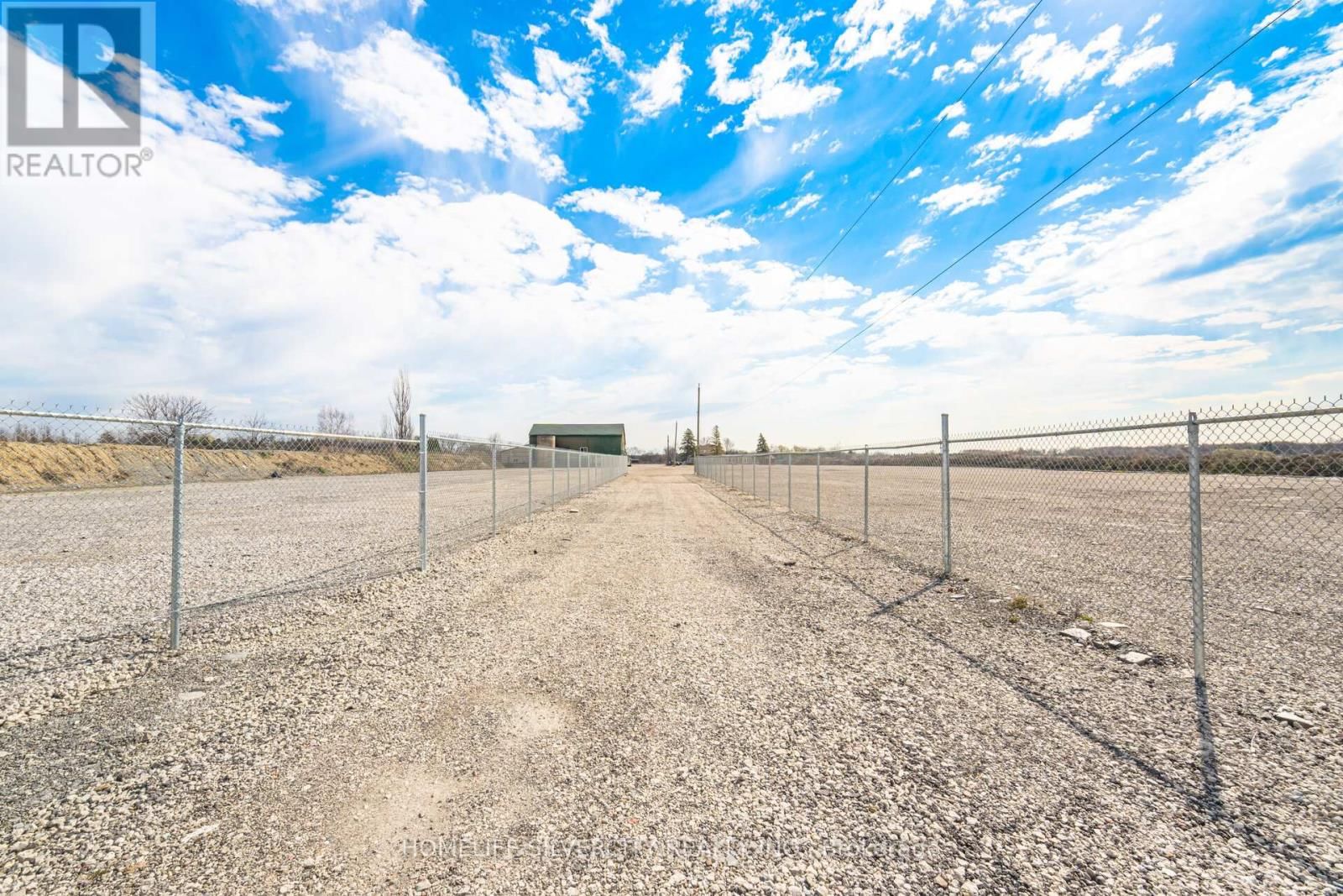 12151 ALBION VAUGHAN ROAD SOUTH Image 4