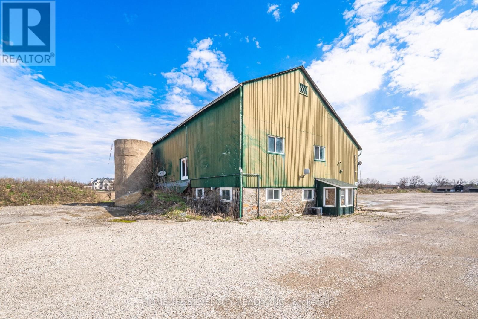 12151 ALBION VAUGHAN ROAD SOUTH Image 42