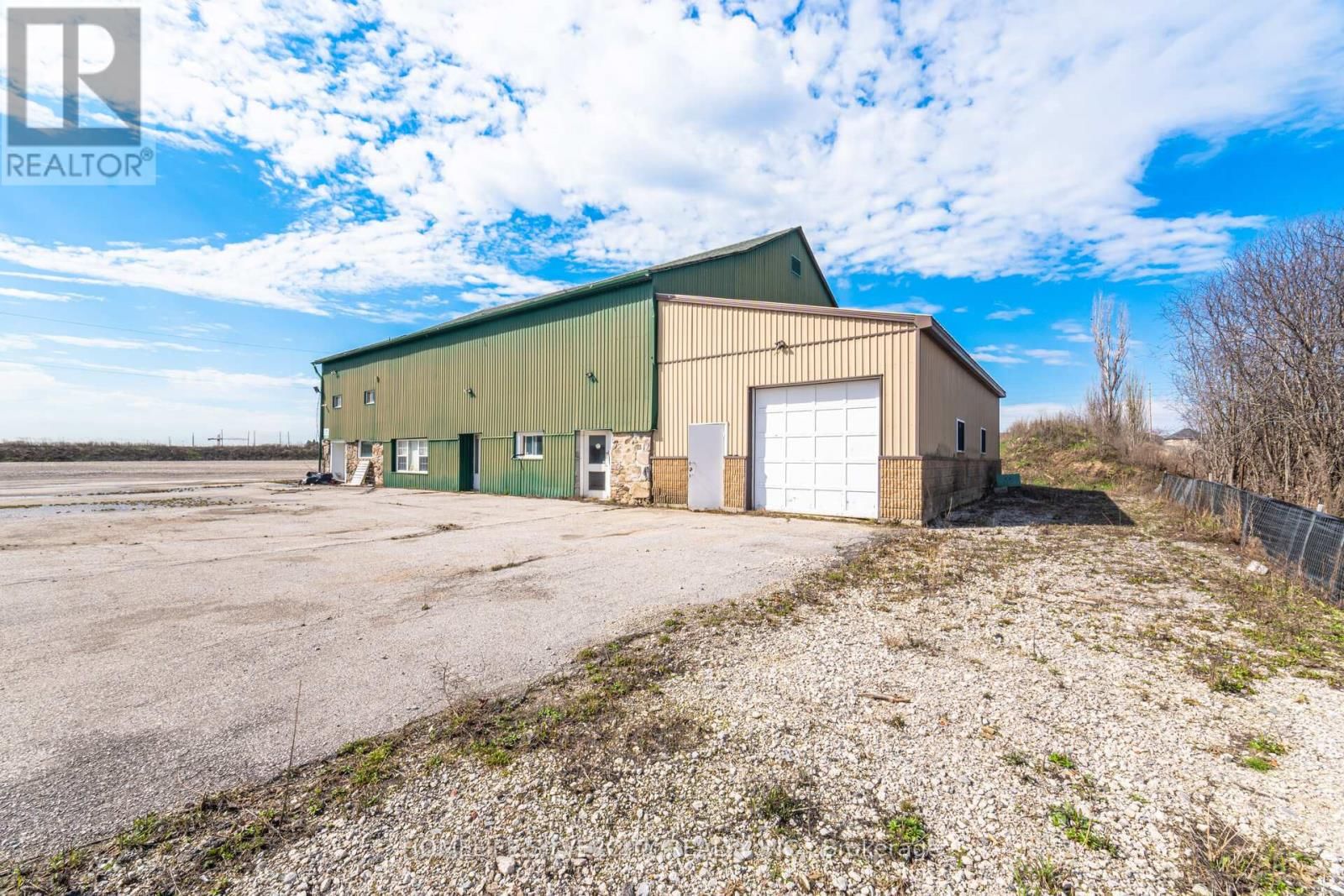 12151 ALBION VAUGHAN ROAD SOUTH Image 44