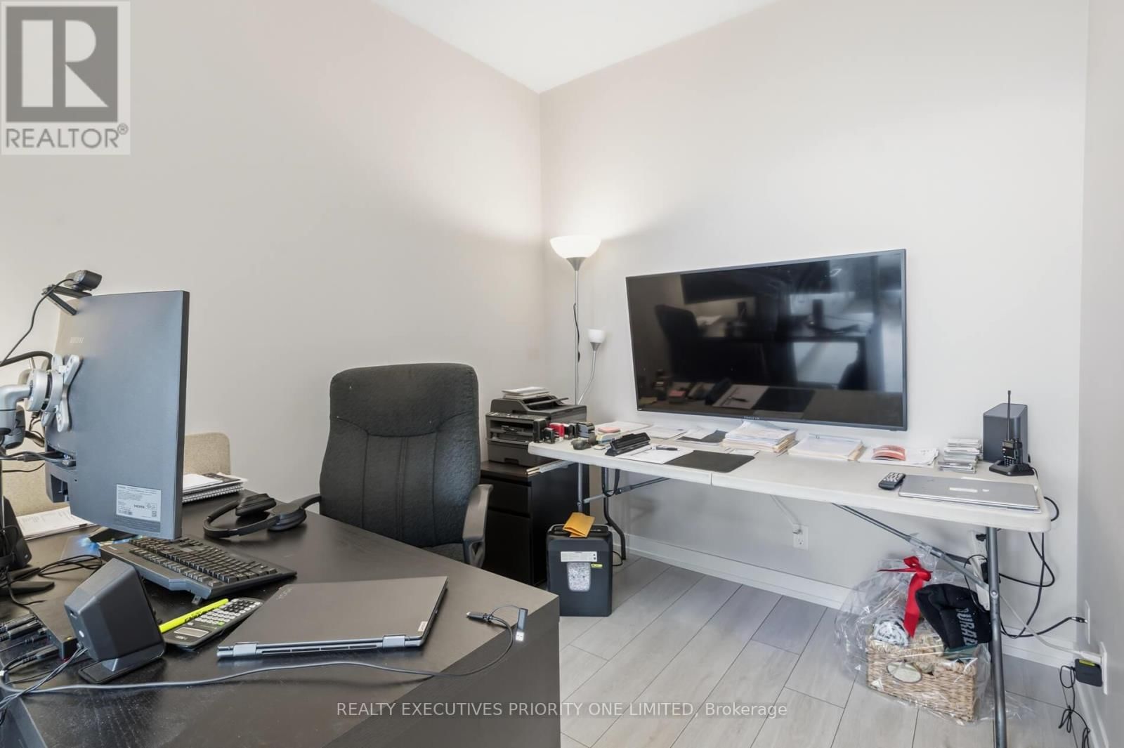 5606 - 5 BUTTERMILL AVENUE Image 22