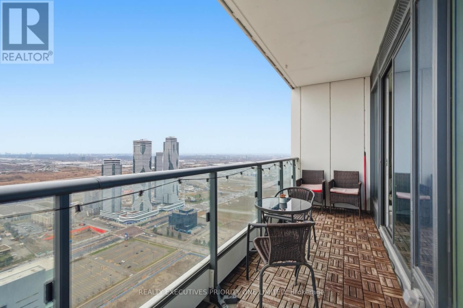 5606 - 5 BUTTERMILL AVENUE Image 28