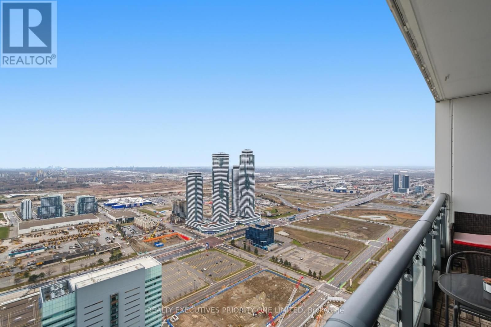 5606 - 5 BUTTERMILL AVENUE Image 30