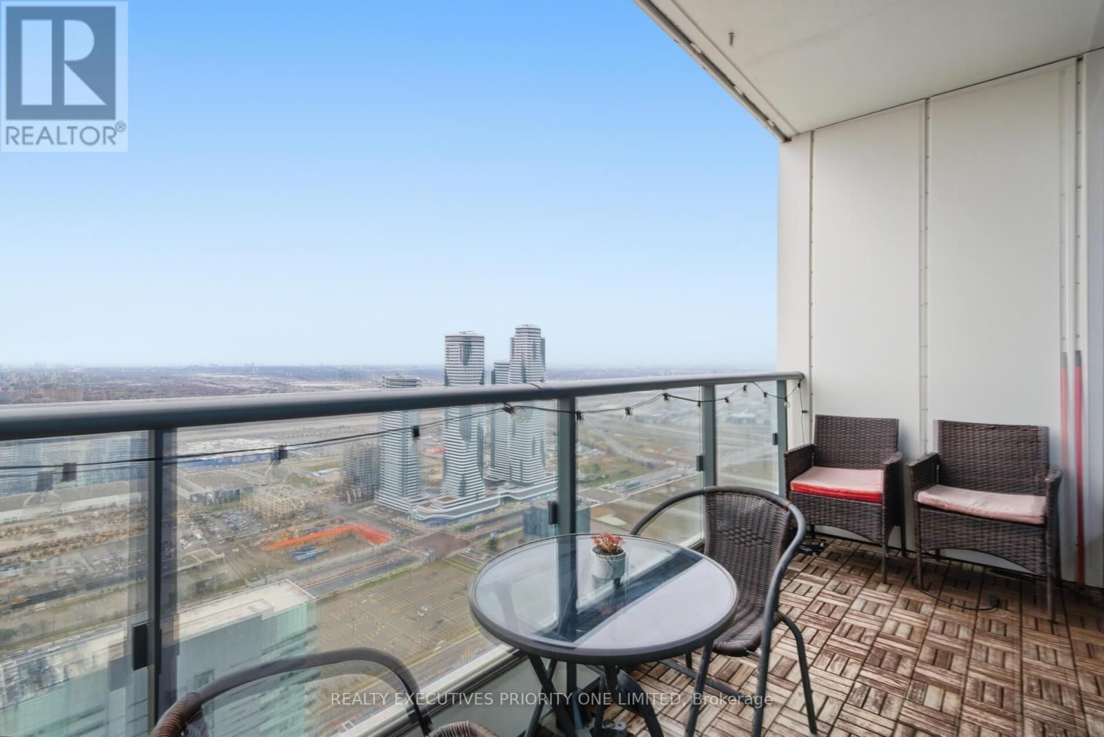 5606 - 5 BUTTERMILL AVENUE Image 31