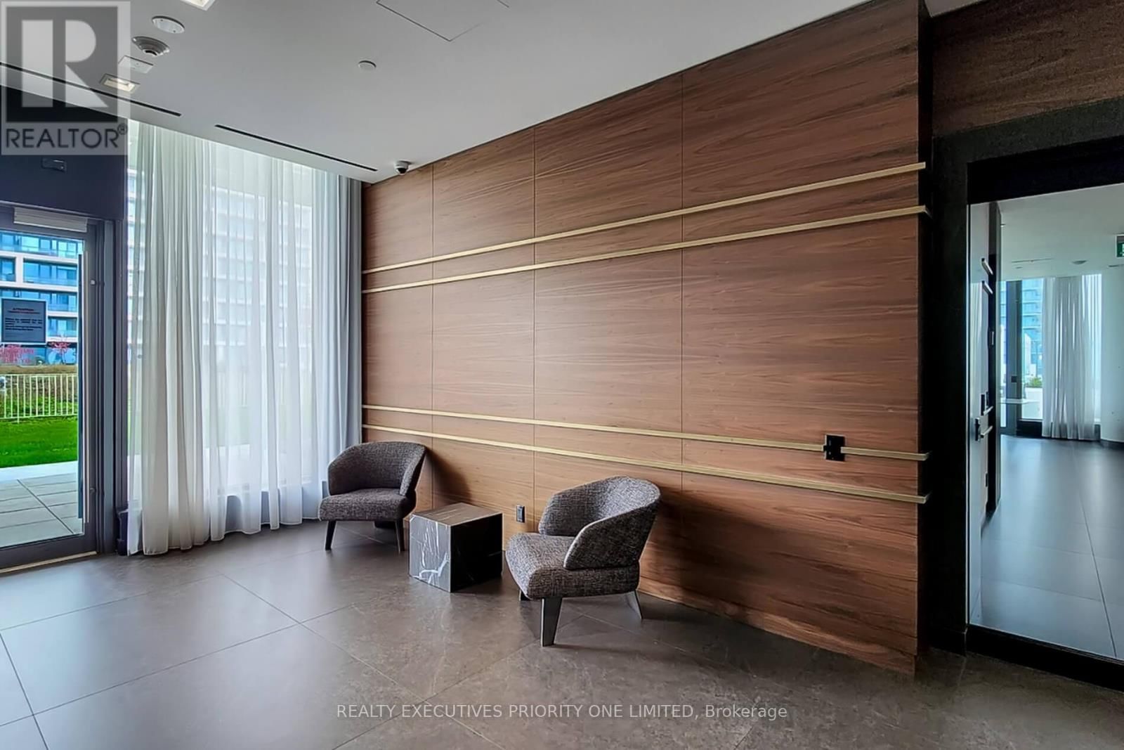 5606 - 5 BUTTERMILL AVENUE Image 35