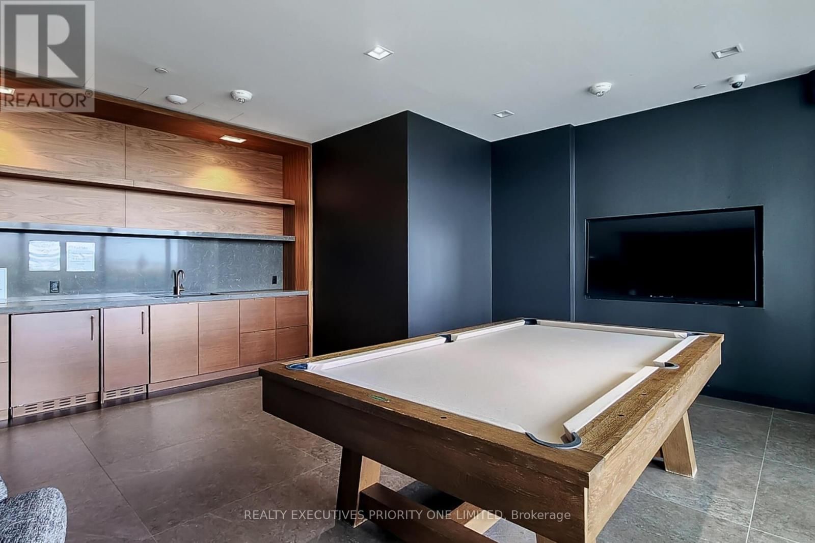 5606 - 5 BUTTERMILL AVENUE Image 37