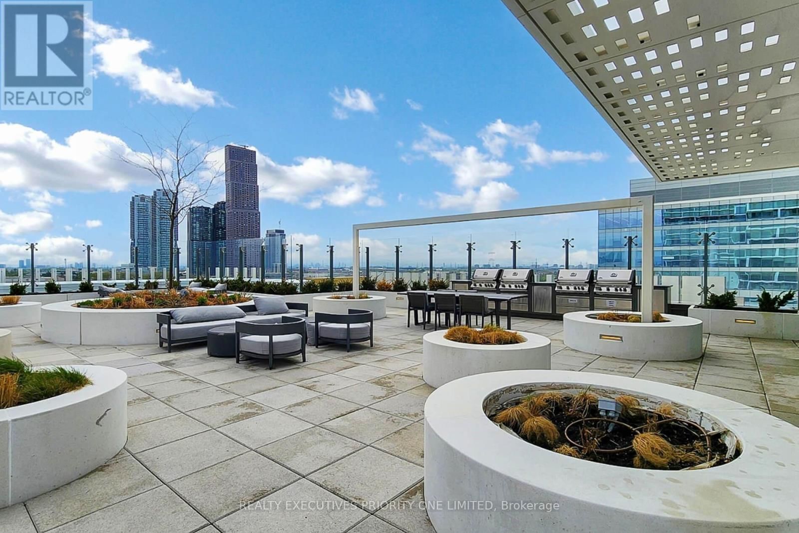 5606 - 5 BUTTERMILL AVENUE Image 41