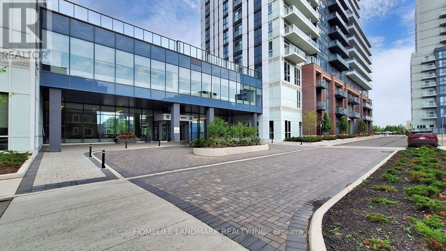 1903 - 38 HONEYCRISP CRESCENT Image 6