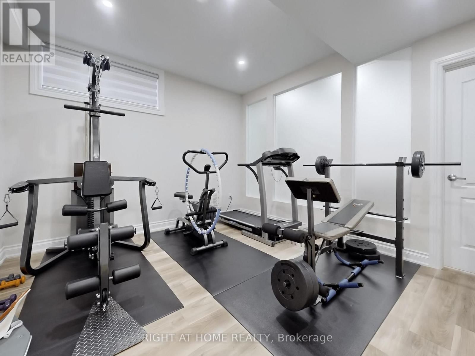 80 PUCCINI DRIVE Image 39