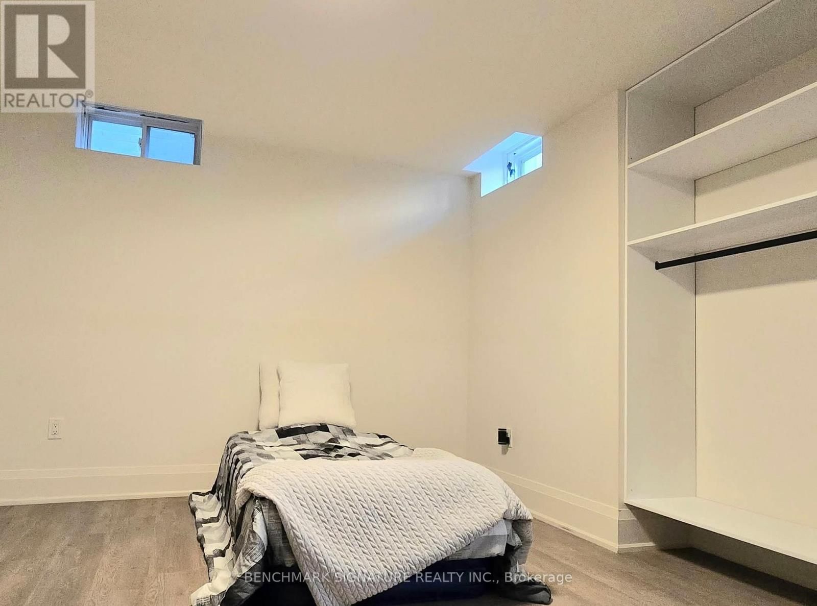 (Bsmt) - 50 CURRENT DRIVE SOUTH Image 5