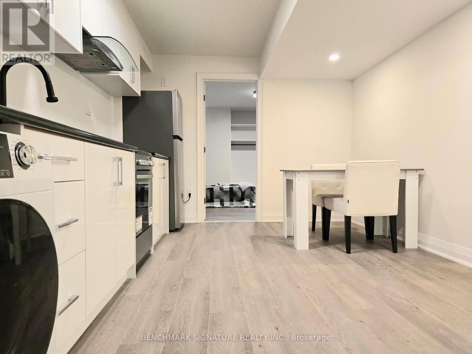 (Bsmt) - 50 CURRENT DRIVE SOUTH Image 9