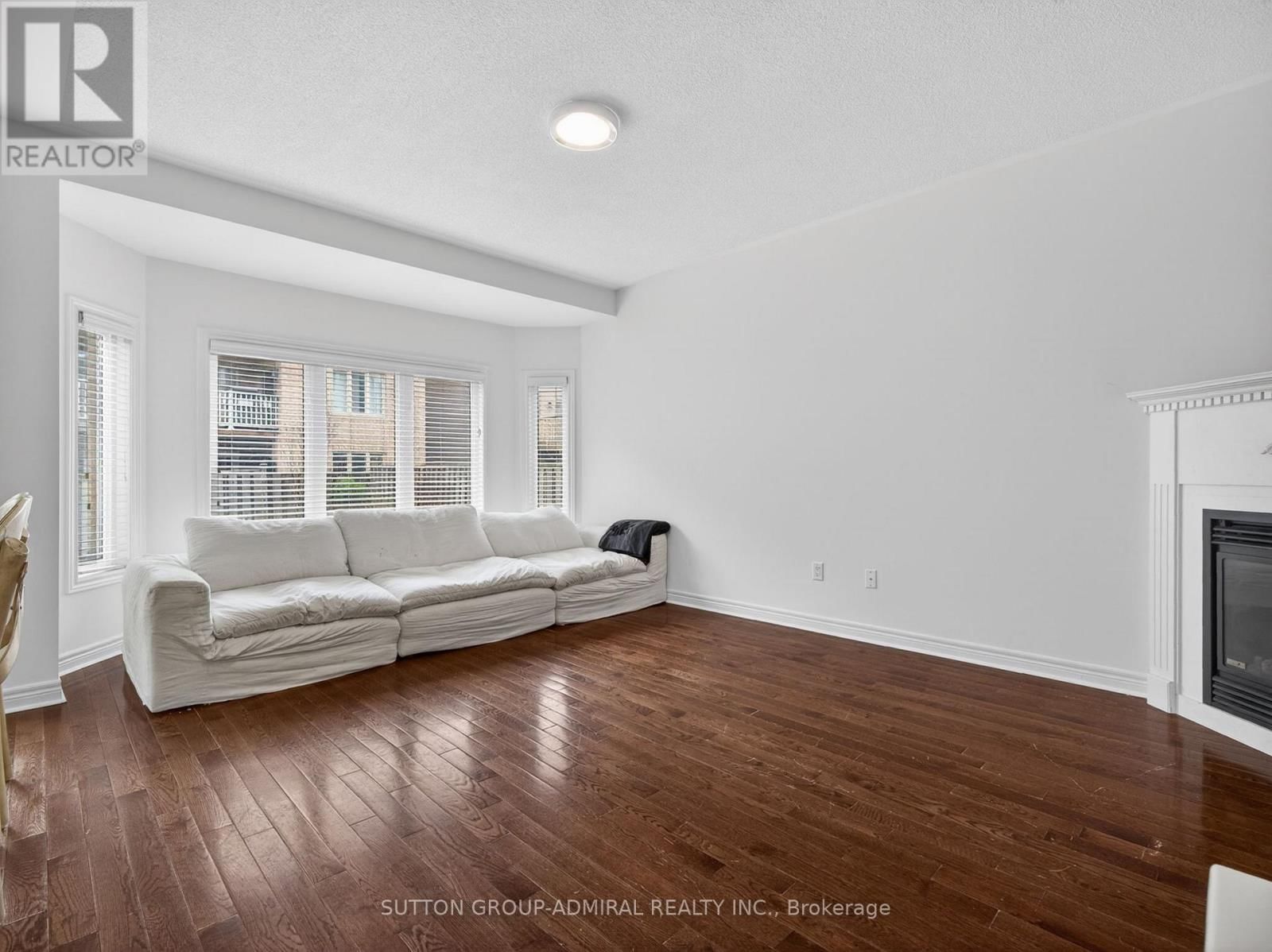 21 ASNER AVENUE Image 9