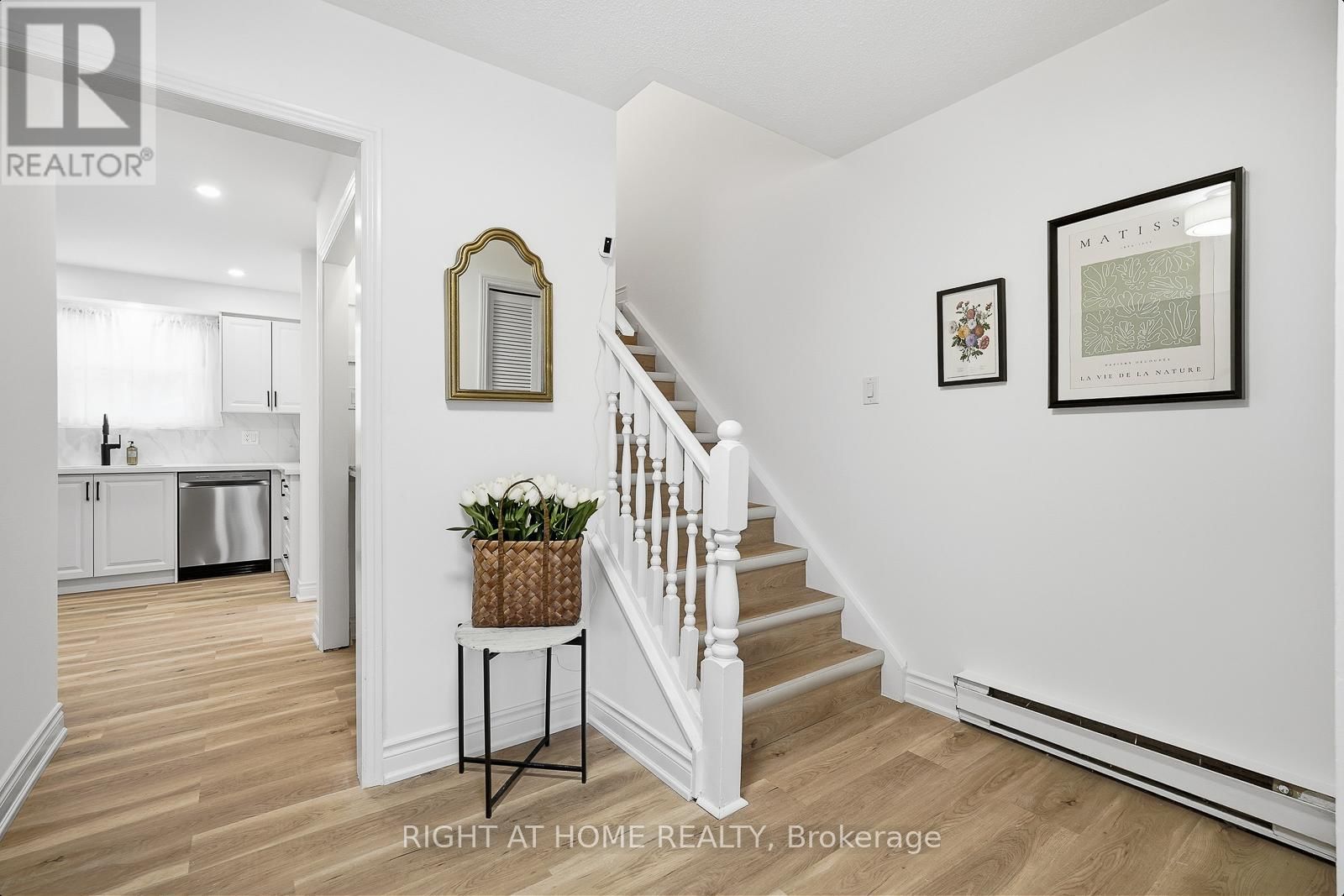 259 GLENWOODS AVENUE Image 7