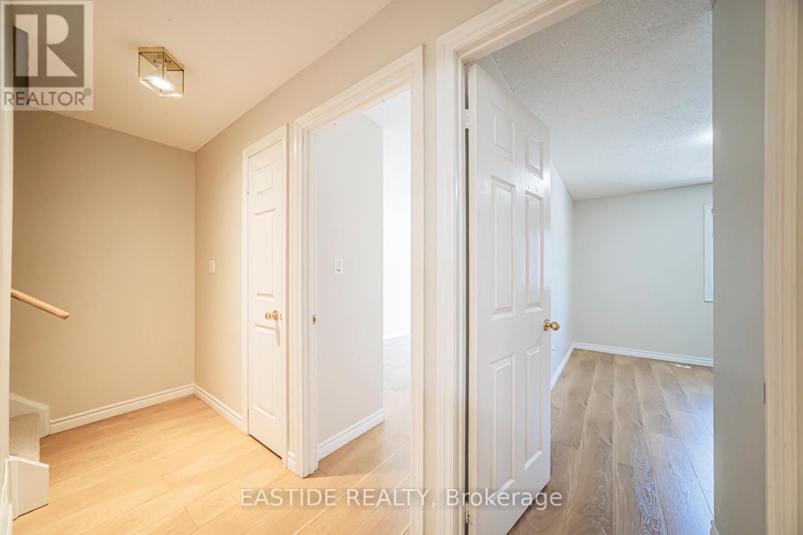 96 - 151 TOWNSGATE DRIVE Image 12