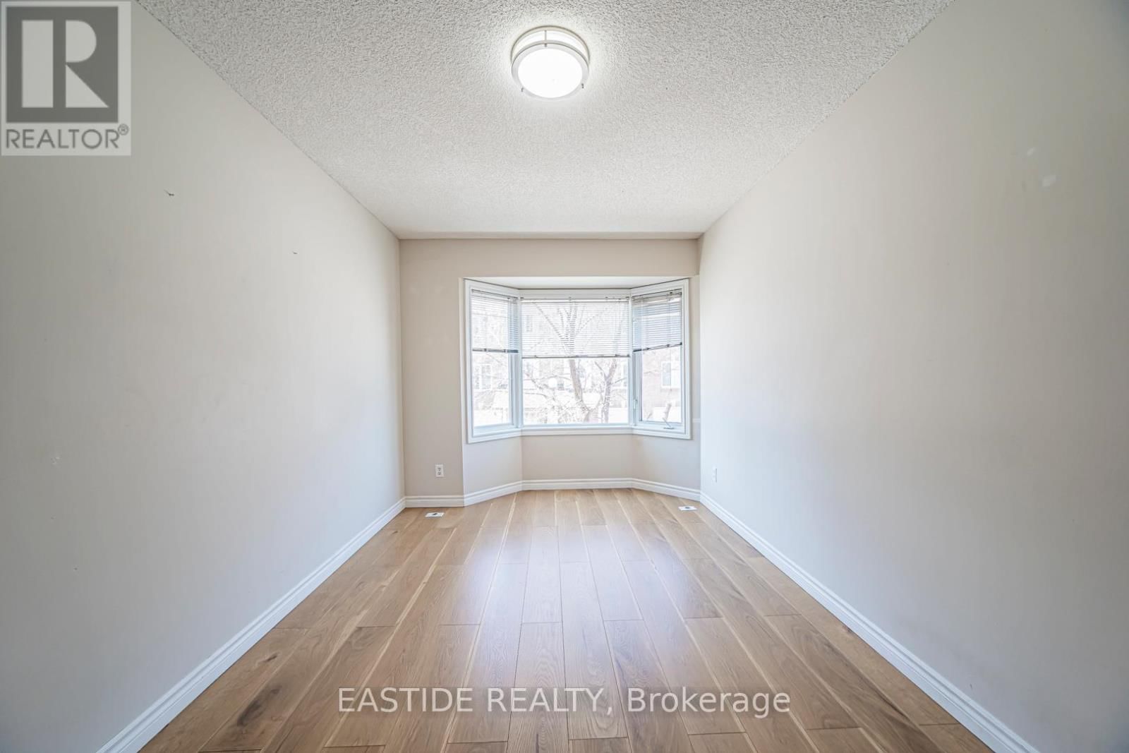 96 - 151 TOWNSGATE DRIVE Image 15