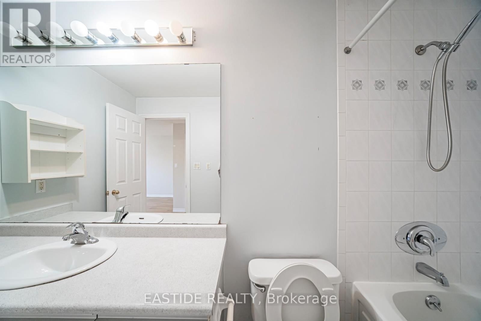 96 - 151 TOWNSGATE DRIVE Image 23