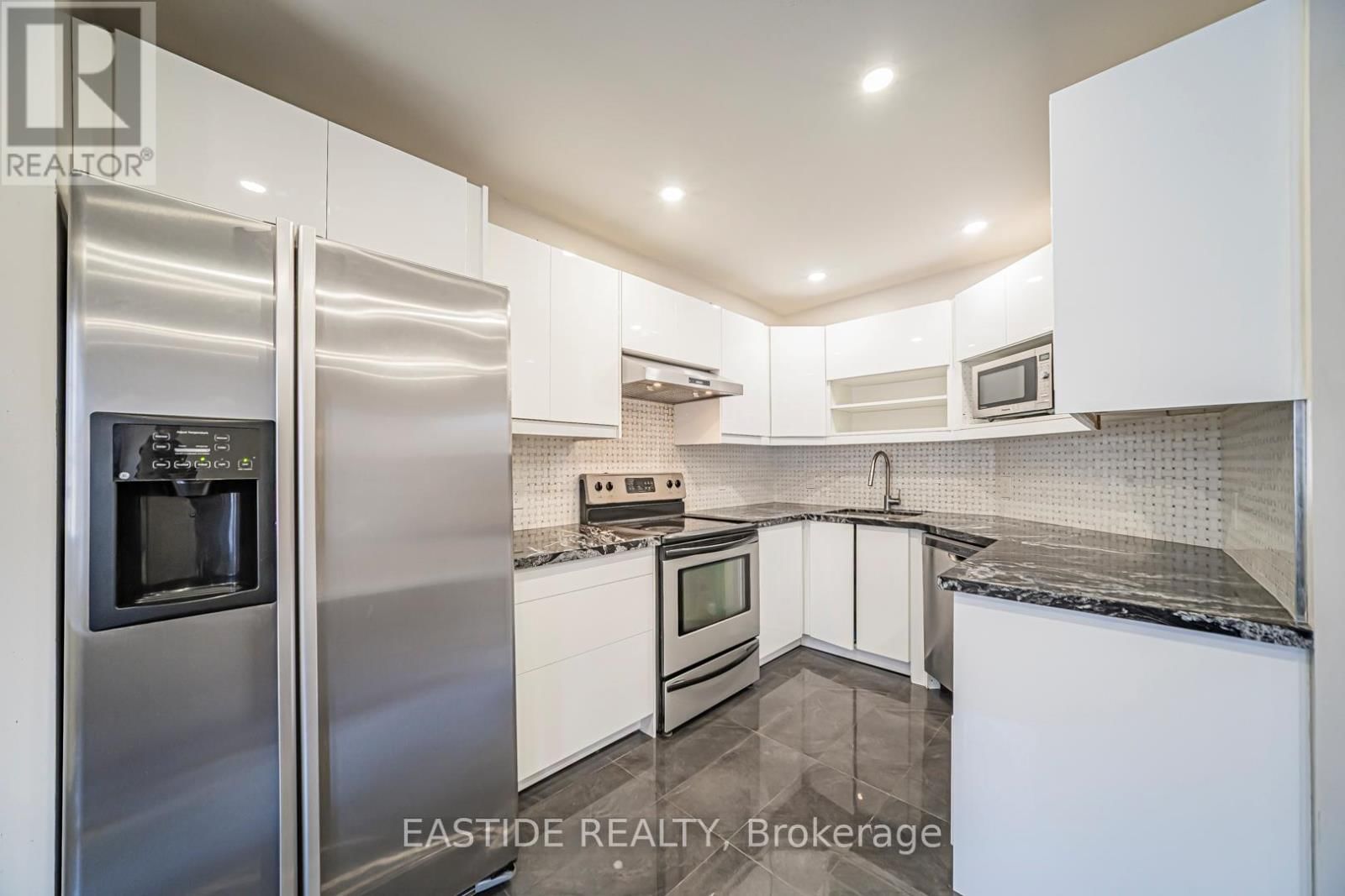 96 - 151 TOWNSGATE DRIVE Image 8