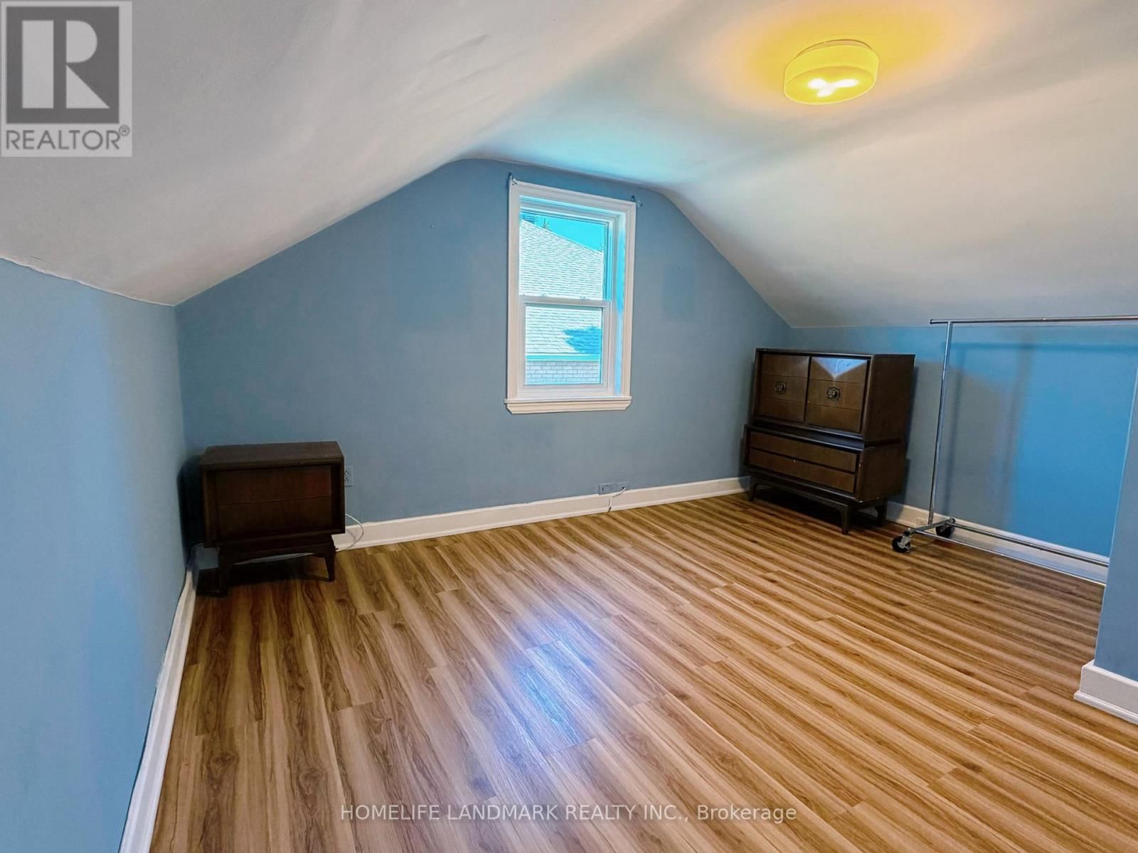 392 ELMWOOD AVENUE Image 12