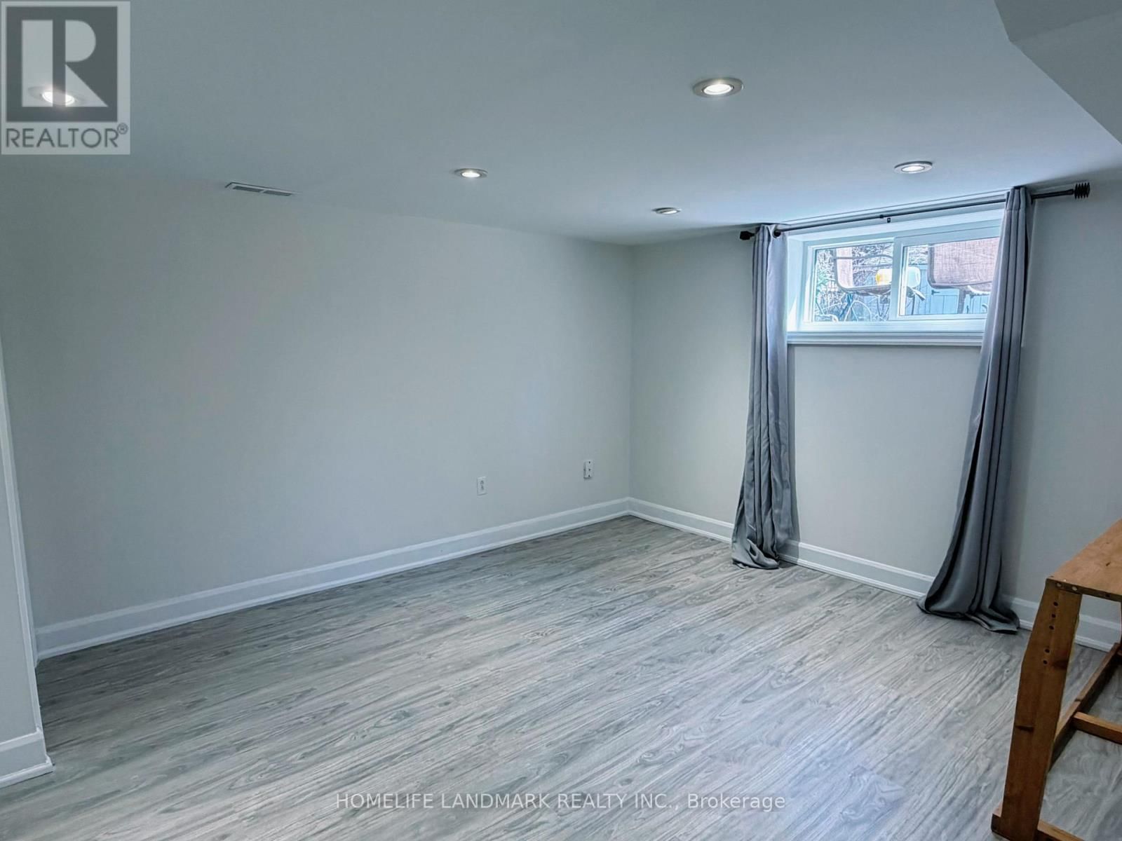 392 ELMWOOD AVENUE Image 16