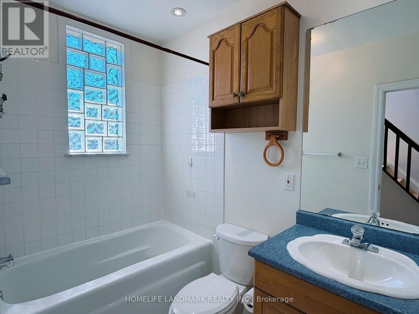 392 ELMWOOD AVENUE Image 4