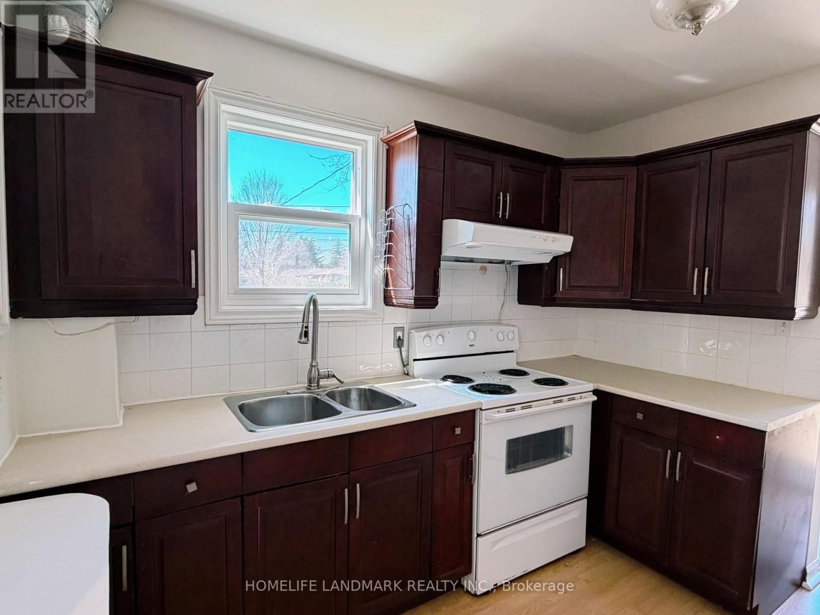 392 ELMWOOD AVENUE Image 5