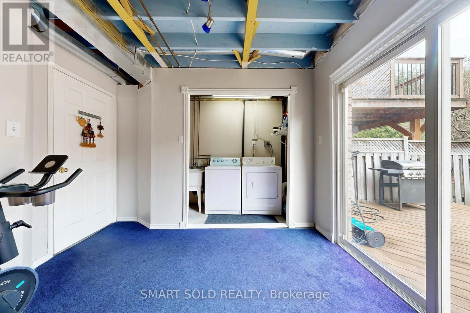 299 YELLOWOOD CIRCLE Image 36