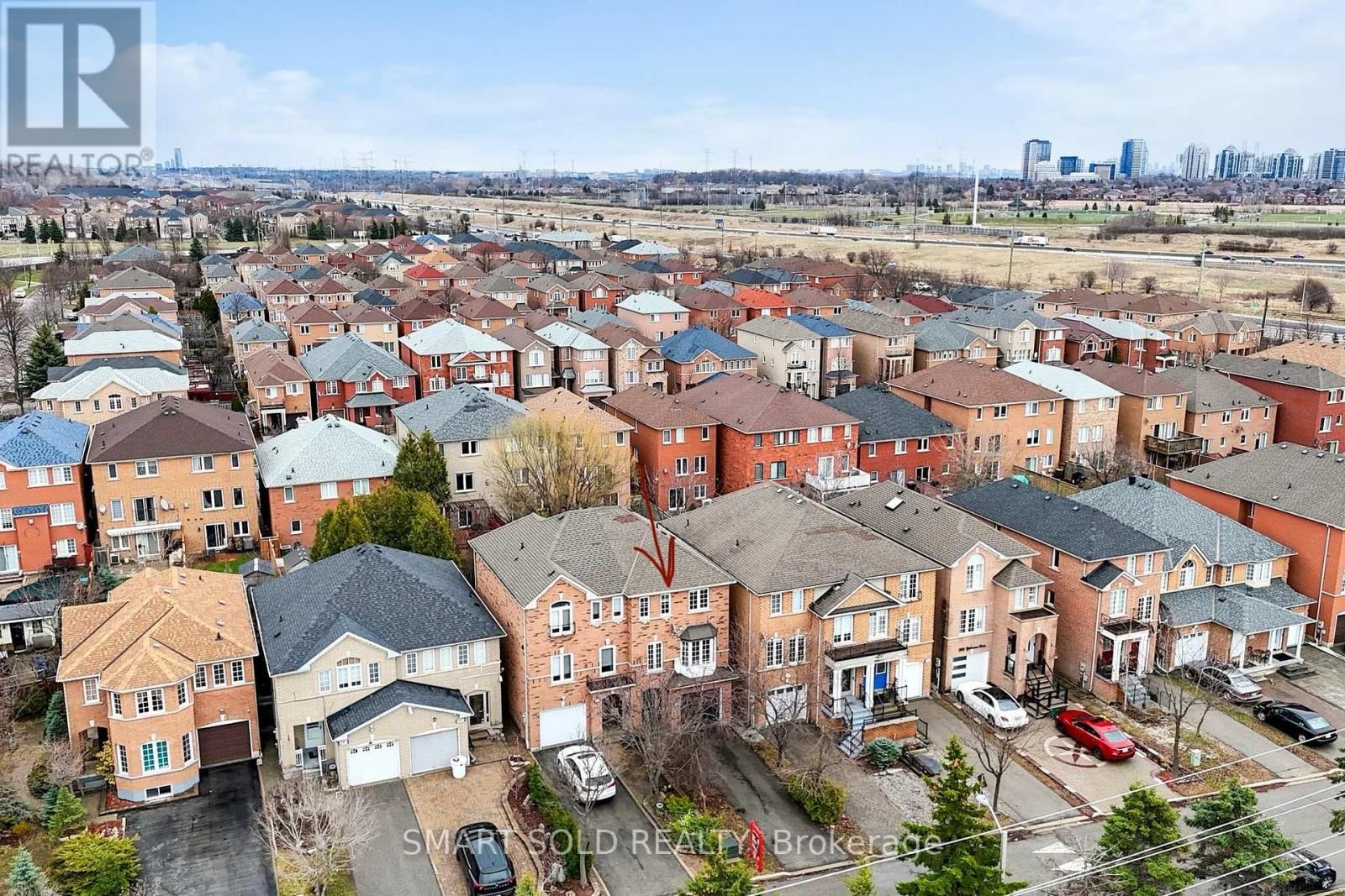 299 YELLOWOOD CIRCLE Image 4