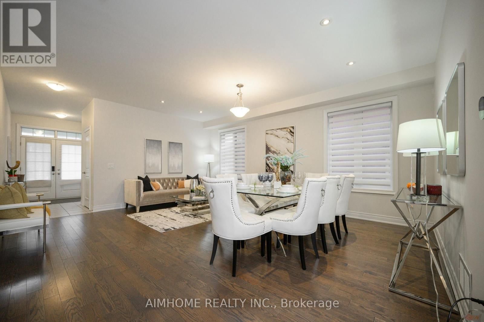 3 JERICHO AVENUE Image 11