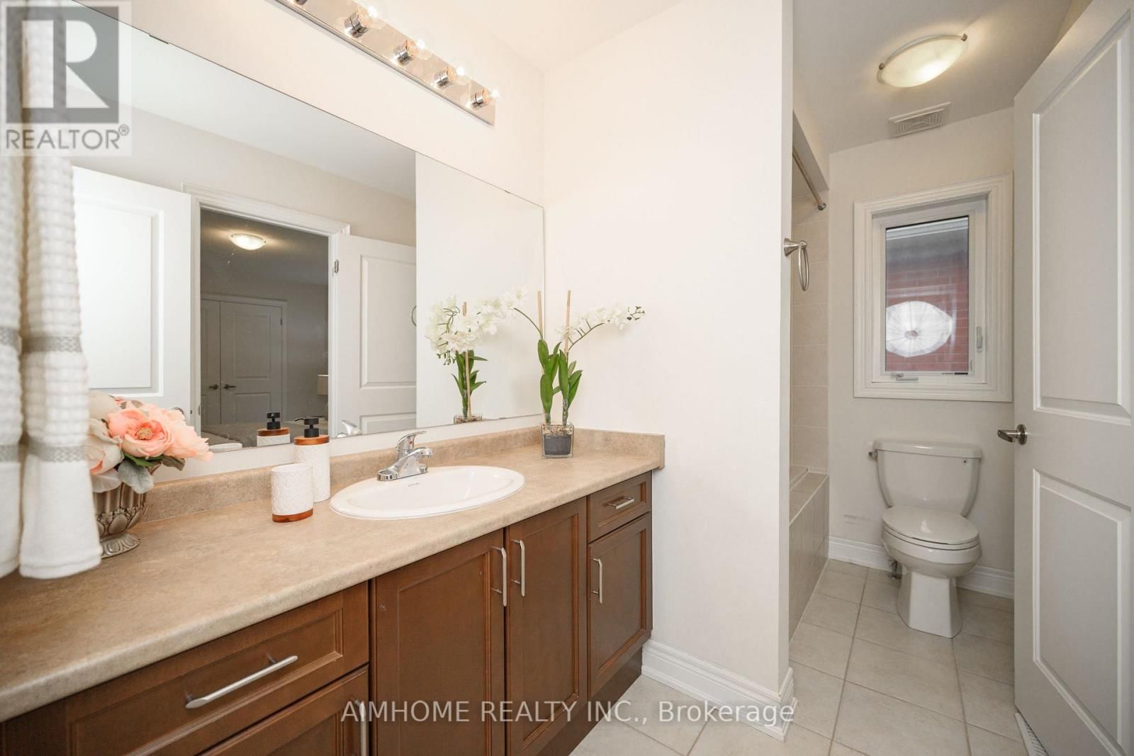 3 JERICHO AVENUE Image 29