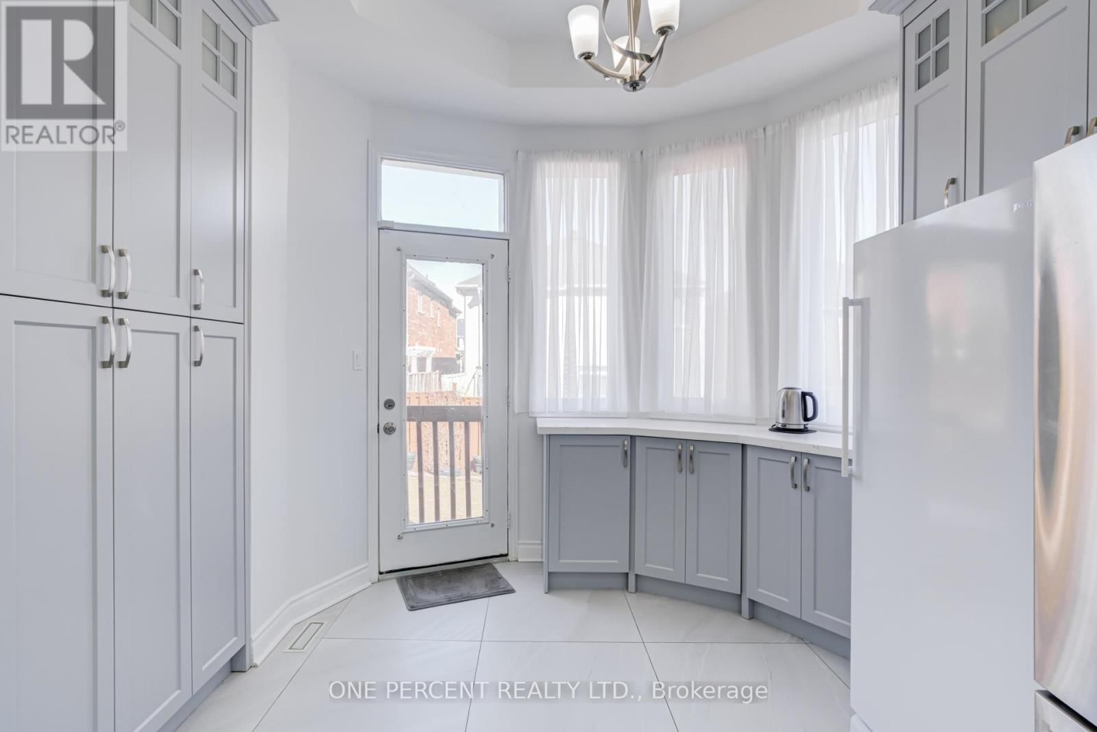 4 COPPERSTONE CRESCENT Image 14