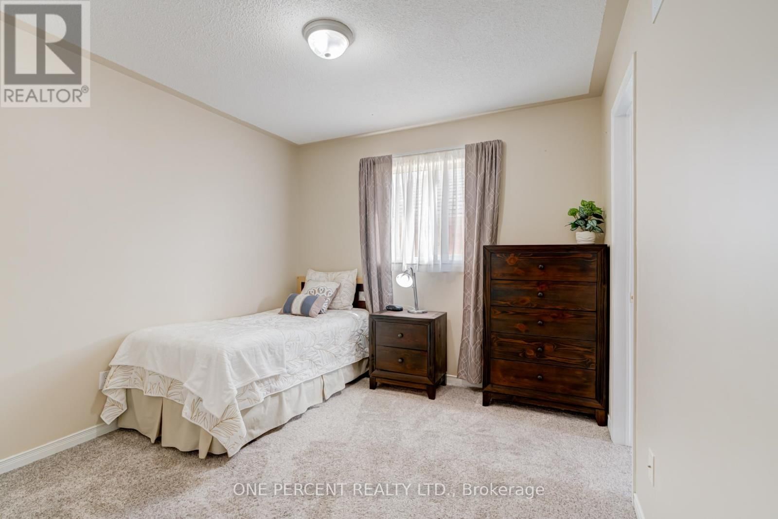 4 COPPERSTONE CRESCENT Image 27