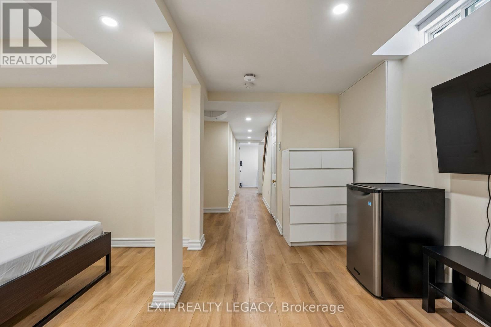 20 LUCENA CRESCENT Image 42