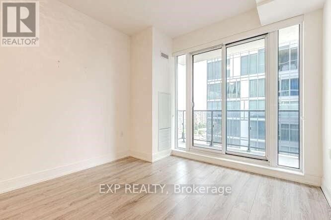 1603 - 9608 YONGE STREET Image 15