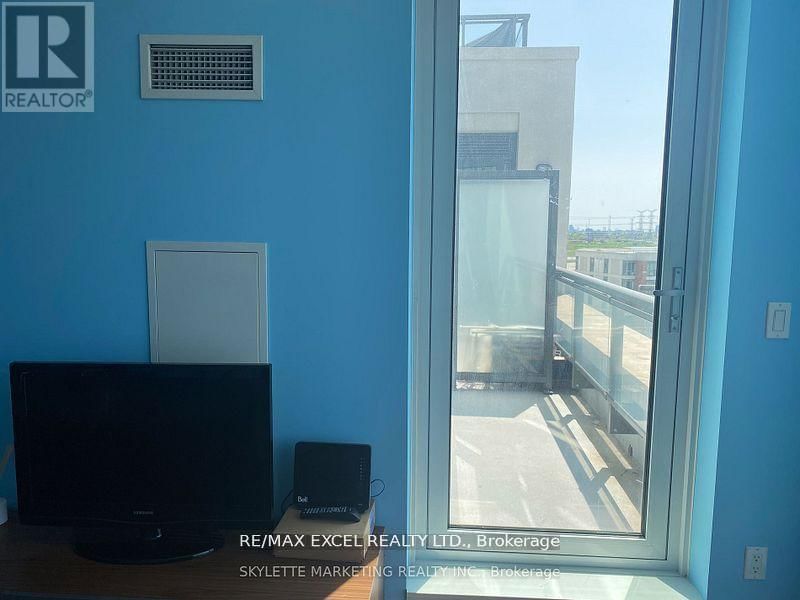 912 - 8130 BIRCHMOUNT ROAD Image 3