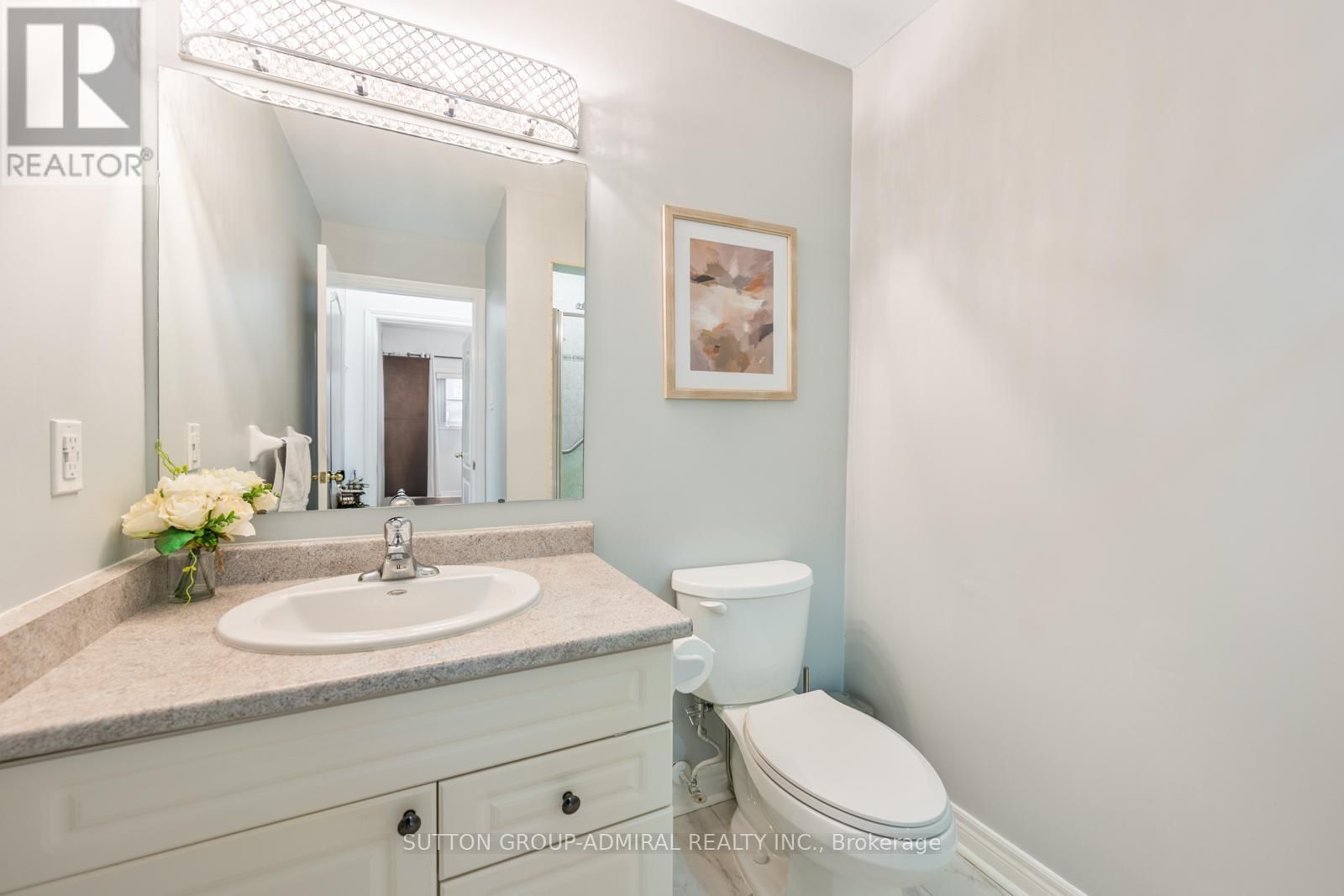 102 - 9944 KEELE STREET Image 10