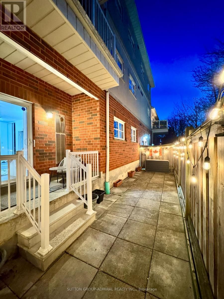 102 - 9944 KEELE STREET Image 16