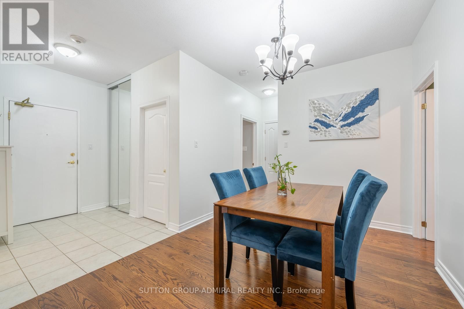 102 - 9944 KEELE STREET Image 7