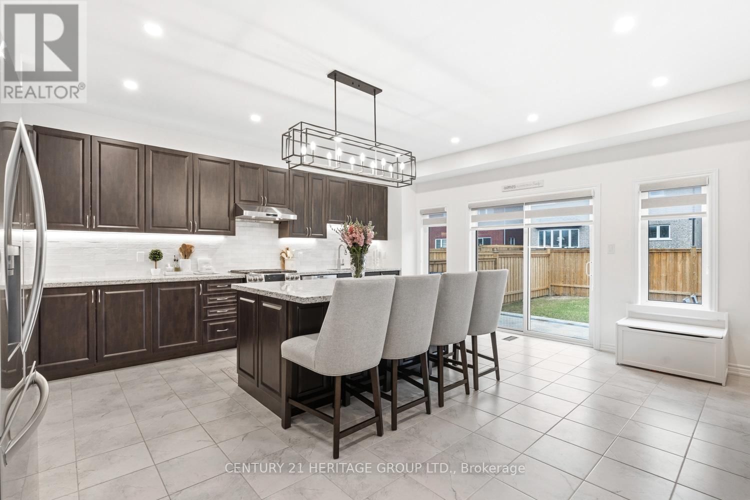 1530 HARKER STREET Image 10