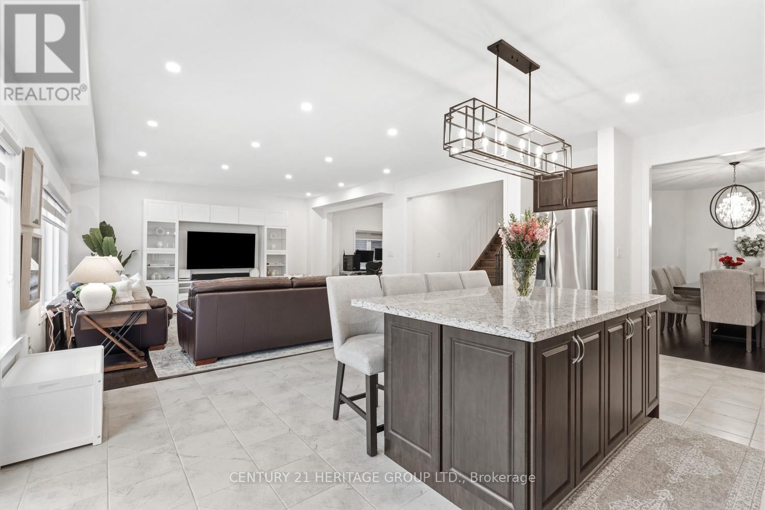 1530 HARKER STREET Image 14