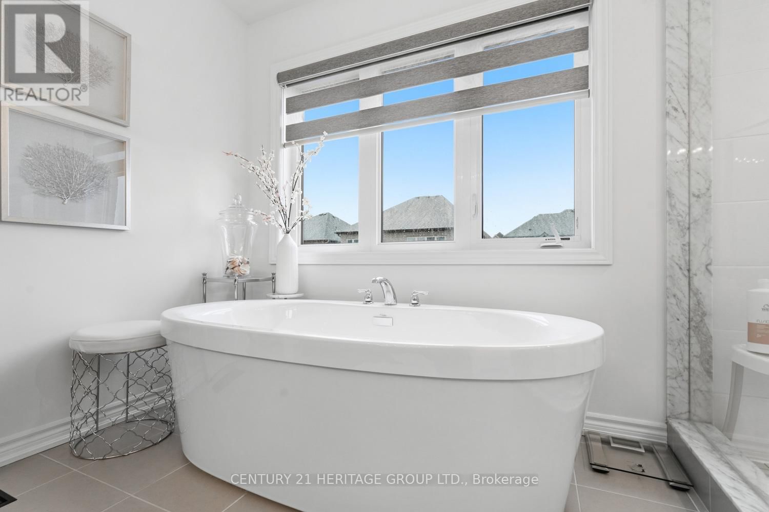 1530 HARKER STREET Image 27