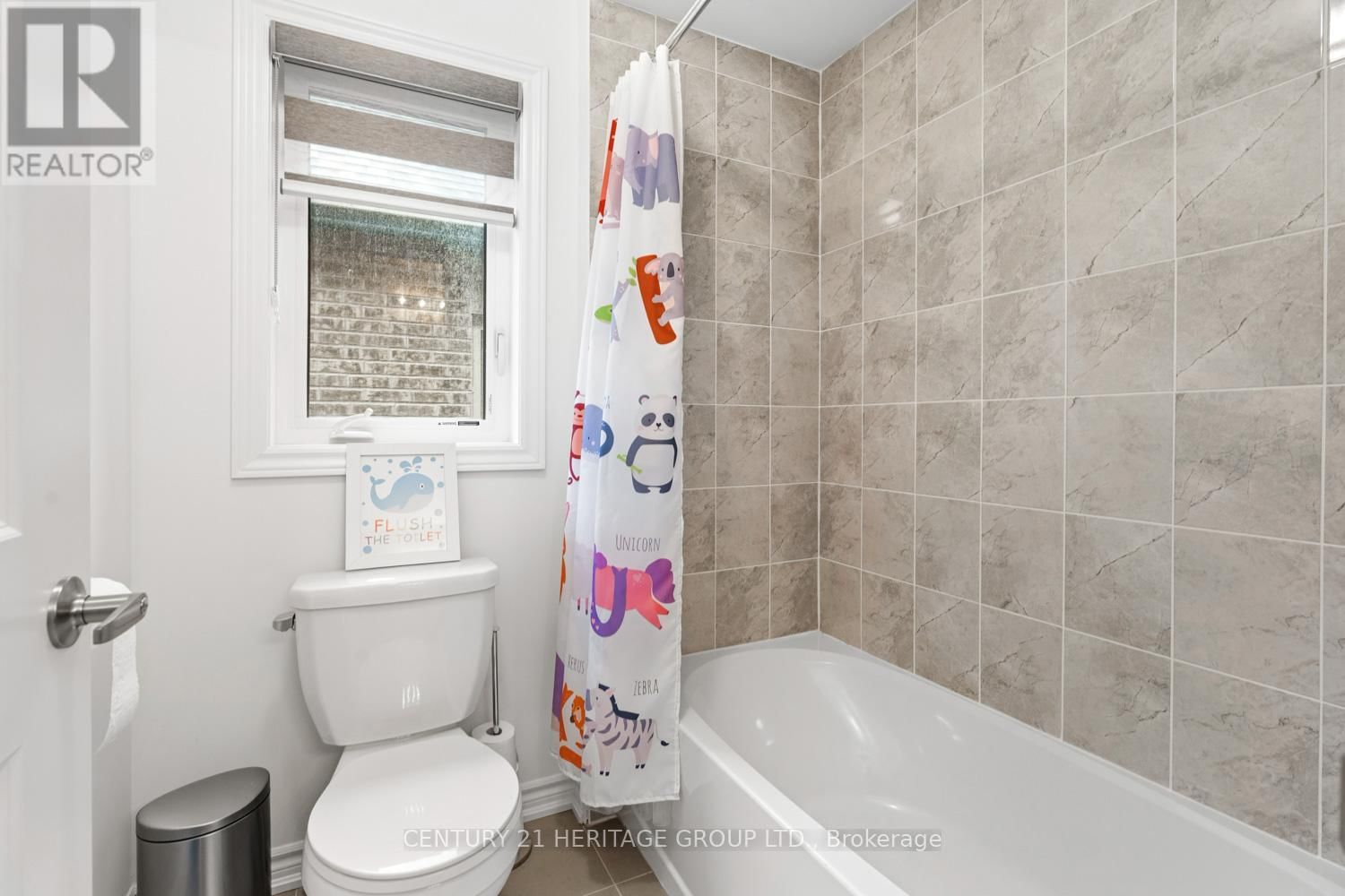 1530 HARKER STREET Image 32