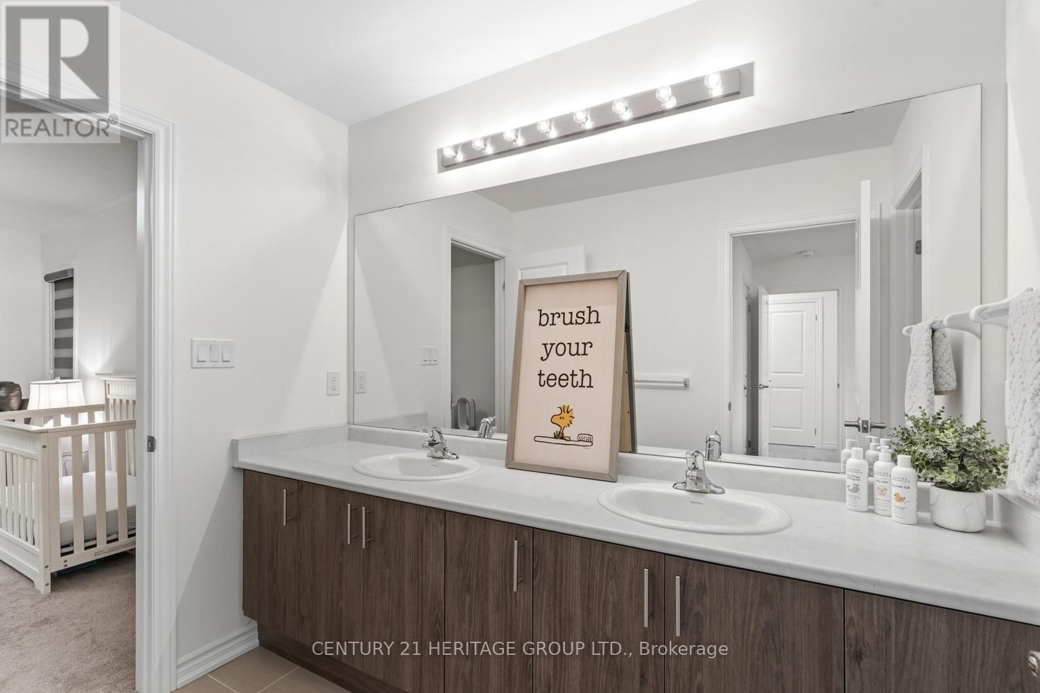 1530 HARKER STREET Image 37