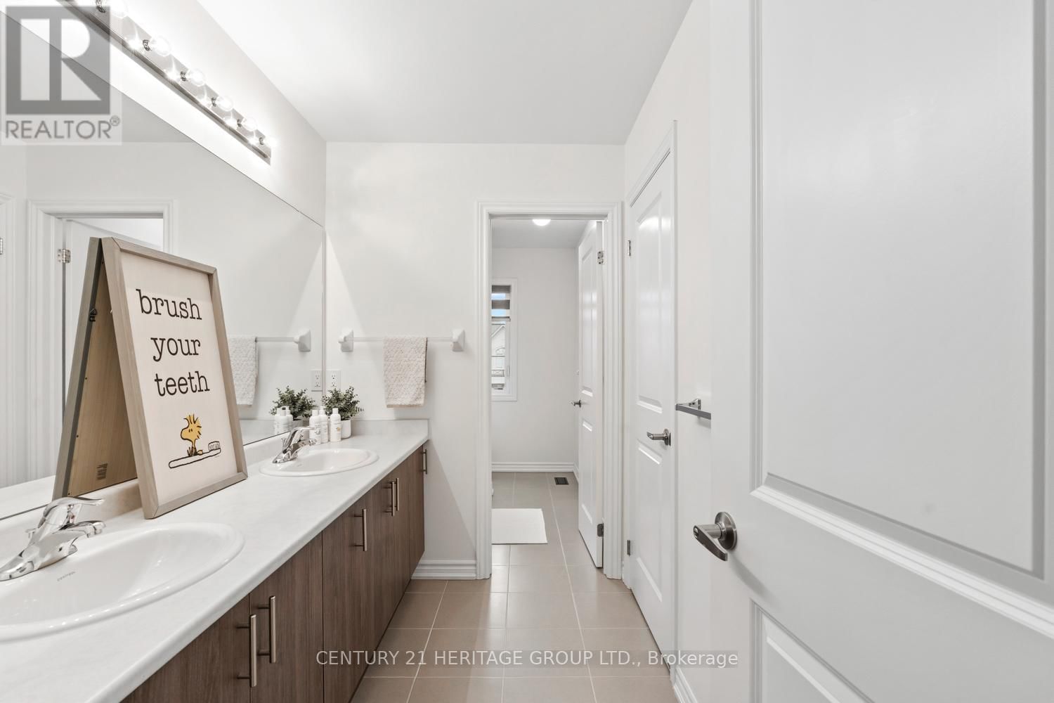 1530 HARKER STREET Image 38