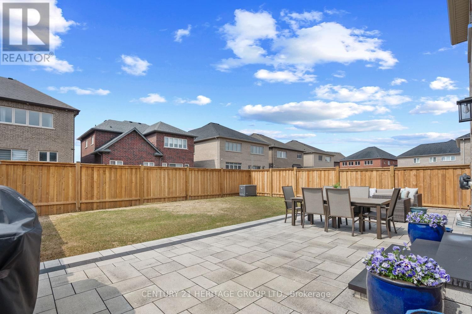 1530 HARKER STREET Image 44