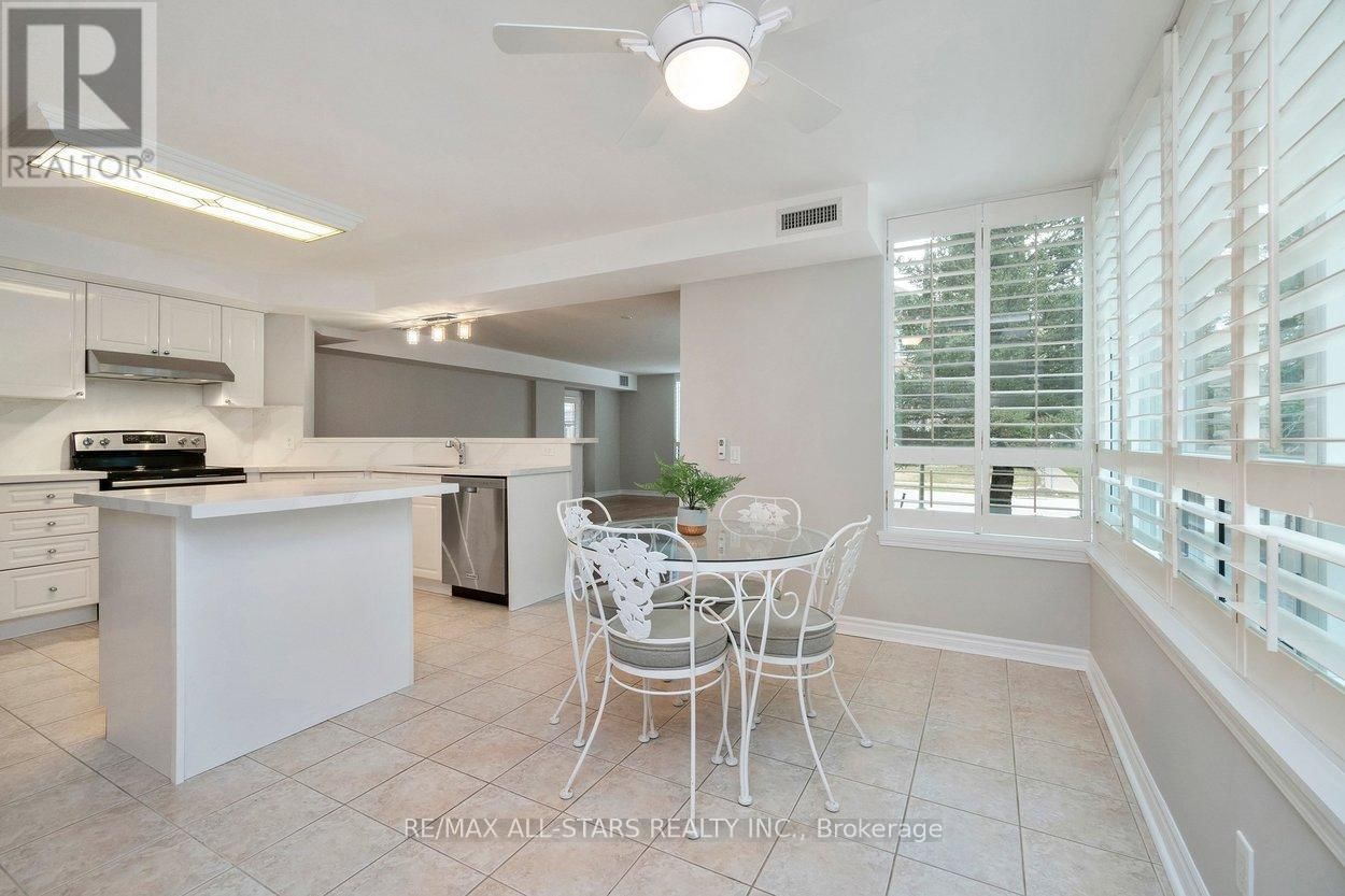 107 - 50 THE BOARDWALK WAY Image 18