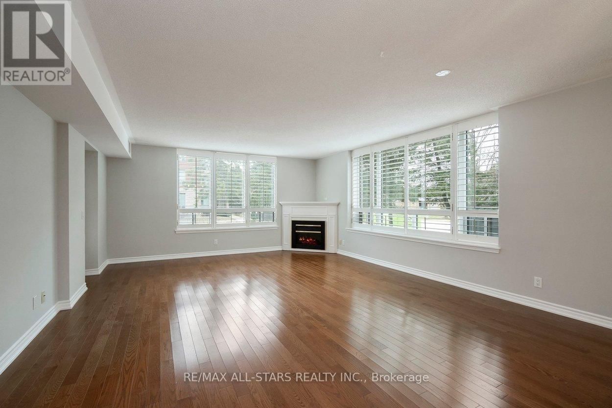 107 - 50 THE BOARDWALK WAY Image 3