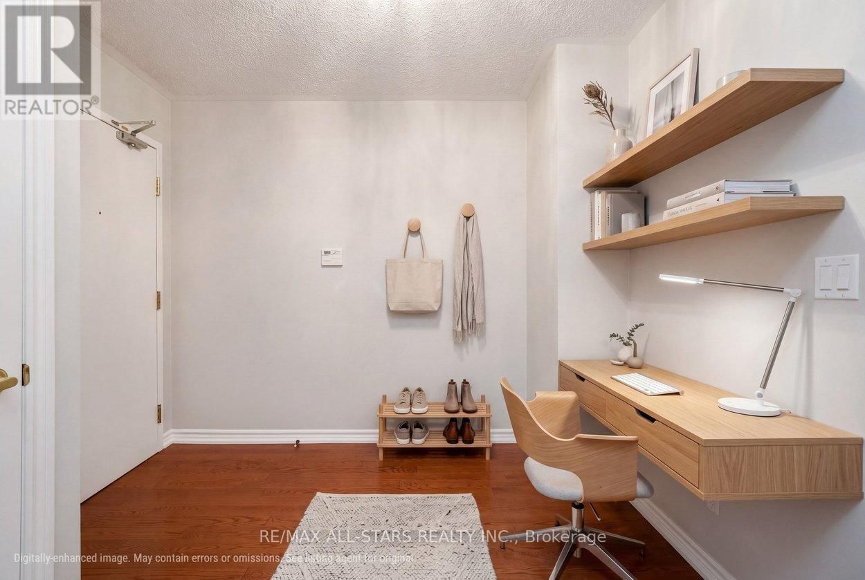 107 - 50 THE BOARDWALK WAY Image 36