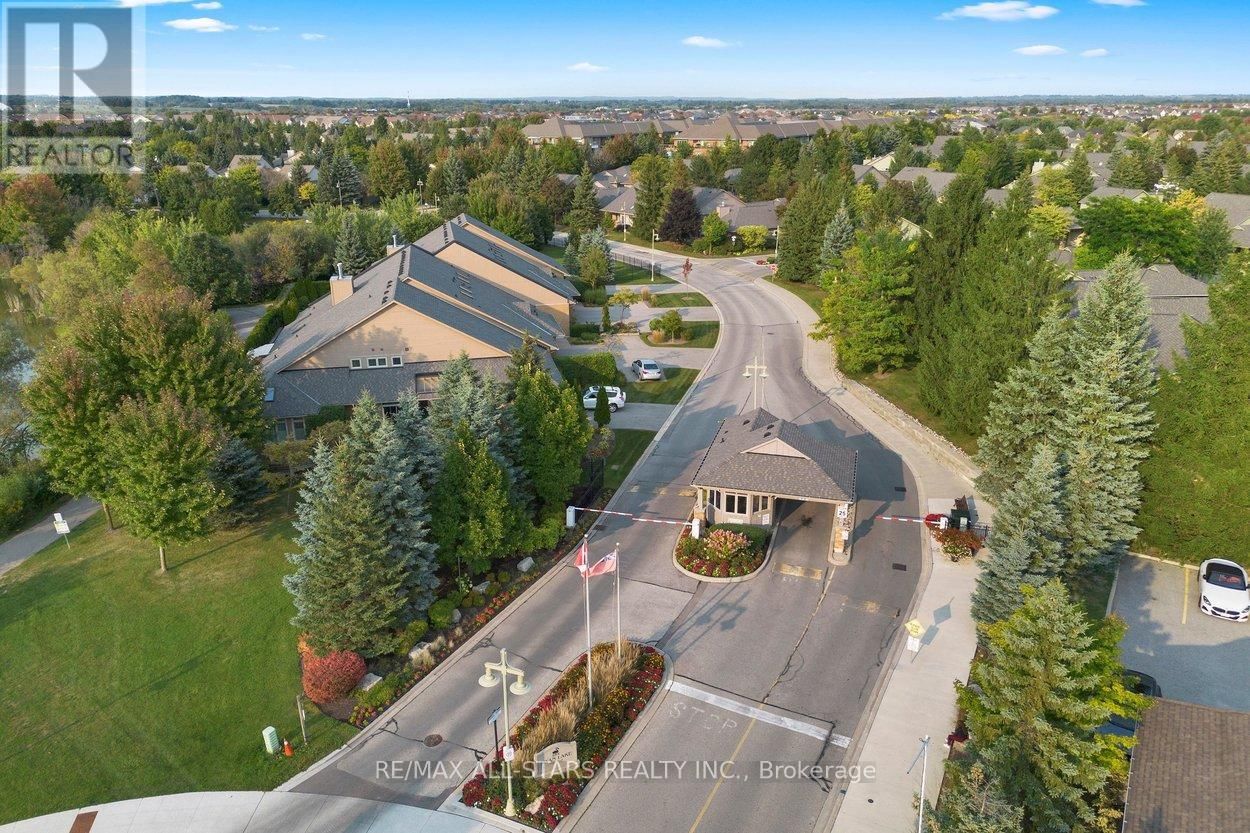 107 - 50 THE BOARDWALK WAY Image 39