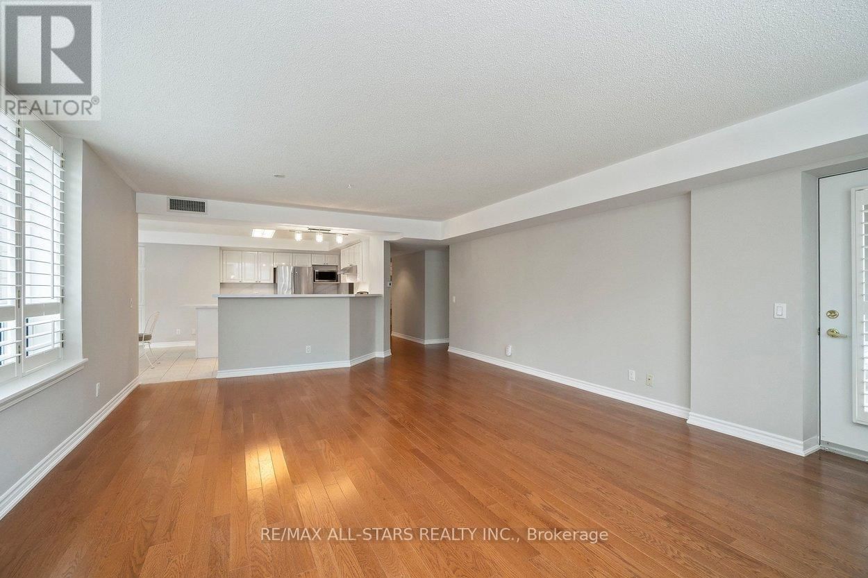 107 - 50 THE BOARDWALK WAY Image 6